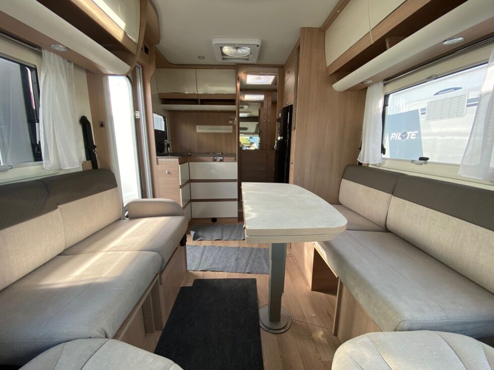 Fc650 ITINEO FC650 : - Loisirs camping cars